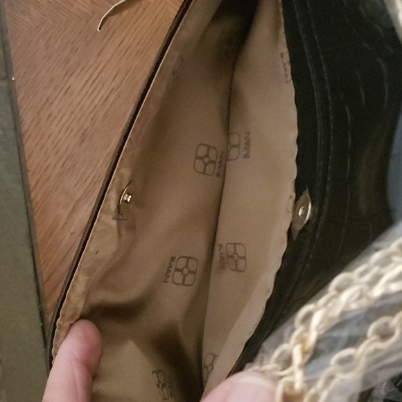 IMAN Black Croc-Embossed Crossbody Bag - Picture 5 of 7